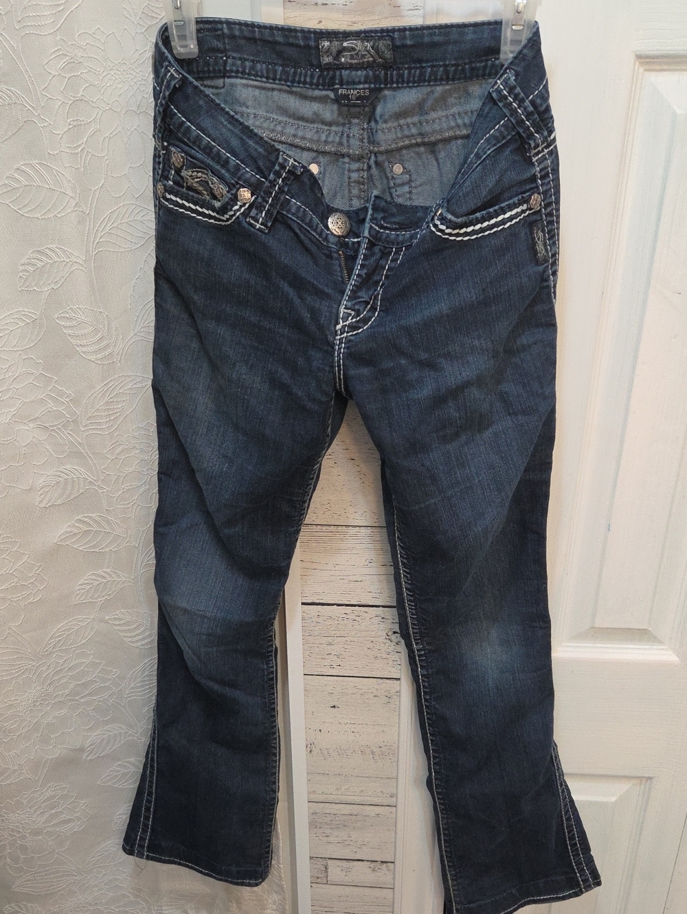 Silver Jeans Dark Blue Bootcut Jeans with Contrast Stitching